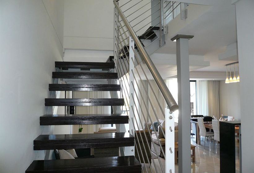 Hotel The Whale Coast 9