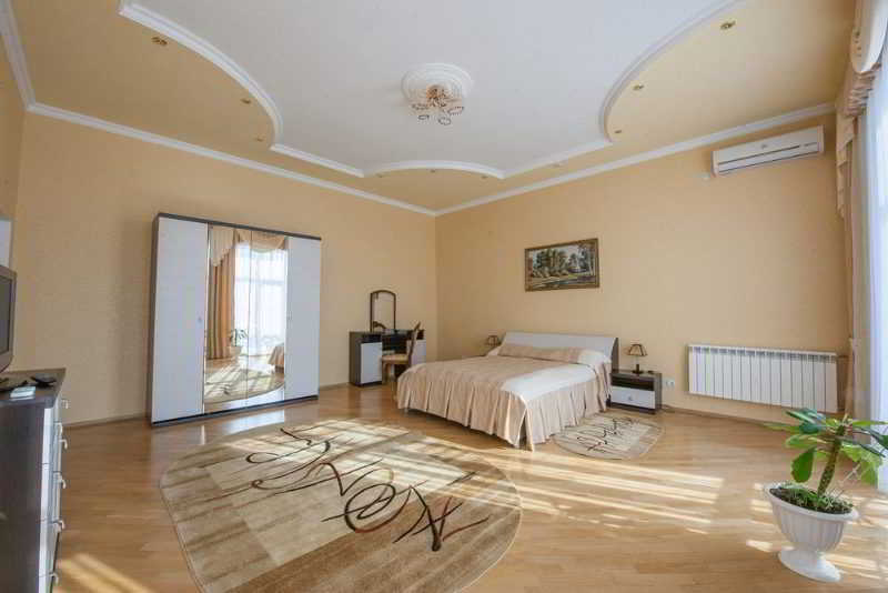 Hotel Roscha Nevest 7