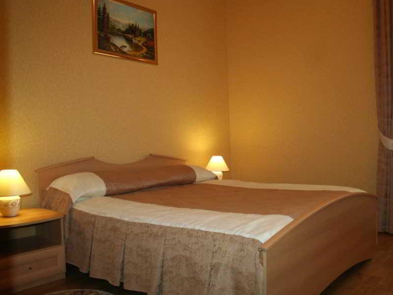 Hotel Roscha Nevest 9