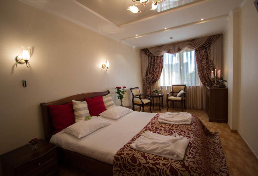Hotel Platan Yuzhniy 7