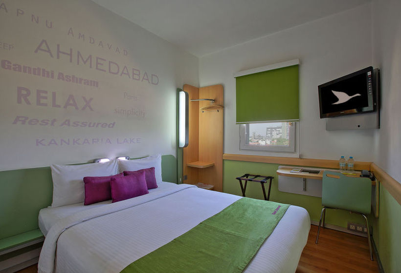 Hotel Caspia Pro Ahmedabad 11