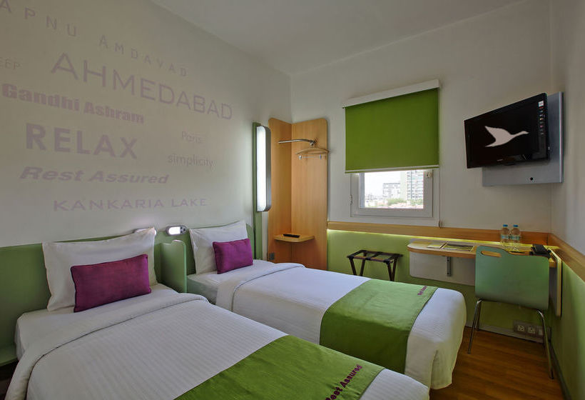 Hotel Caspia Pro Ahmedabad 12