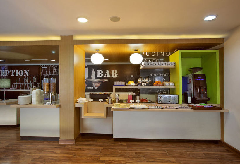 Hotel Caspia Pro Ahmedabad 9