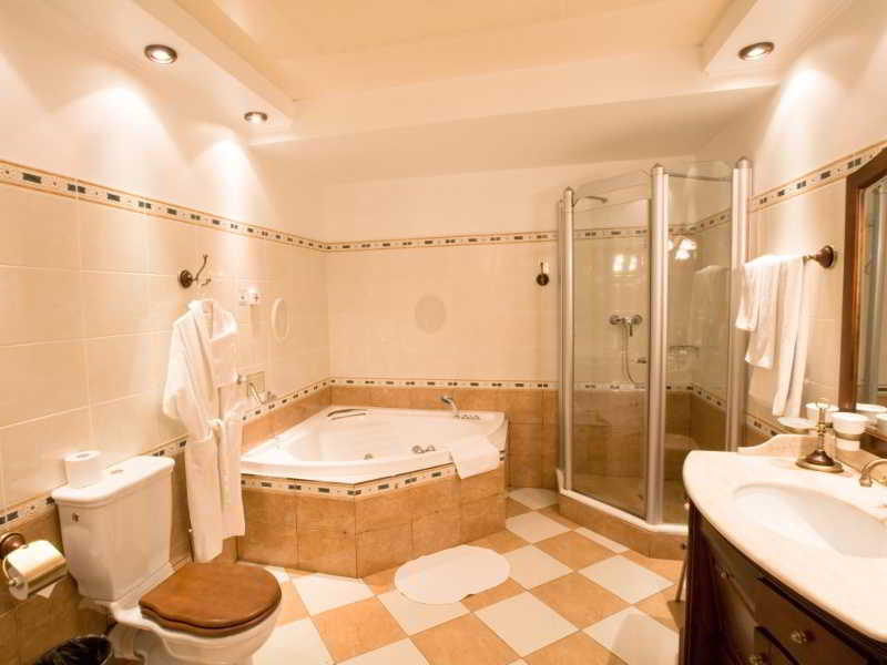 Hotel Aleksandrovskiy Garden 13