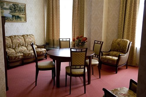 Hotel Regina Na Peterburgskoy 7