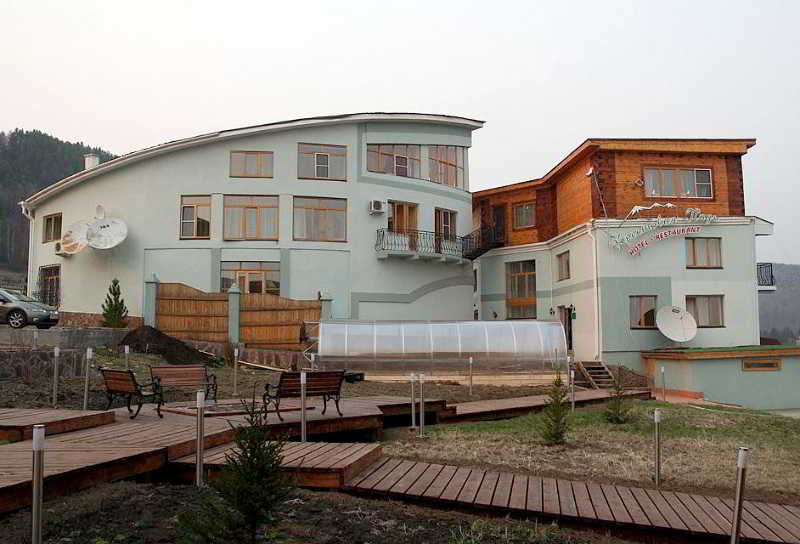 Hotel Krestovaya Pad 4