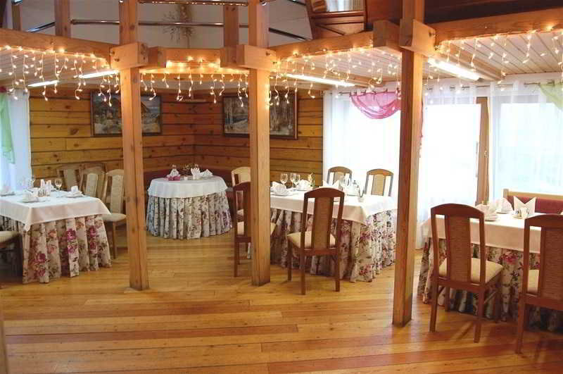 Hotel Krestovaya Pad 5