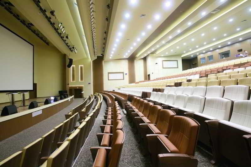 Hotel Kempinski Grand 2