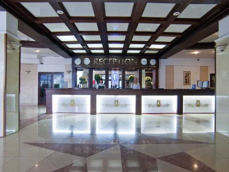Azimut Hotel Kemerovo 1