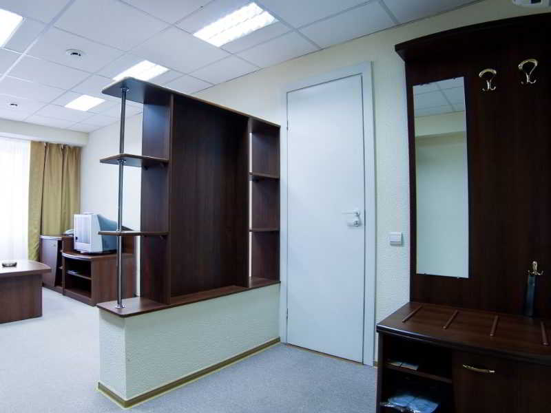 Azimut Hotel Kemerovo 4