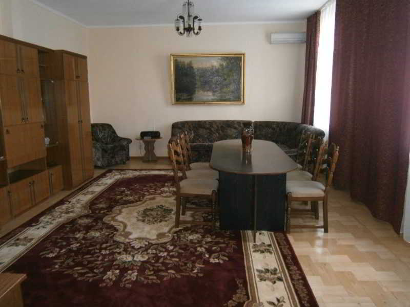 Hotel Tsentralnaya 1