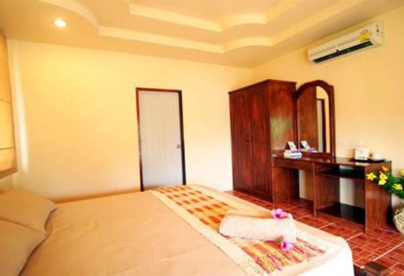 Hotel Bounty Resort 5