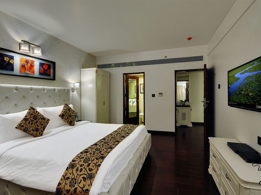 Hotel Fern Residency 20