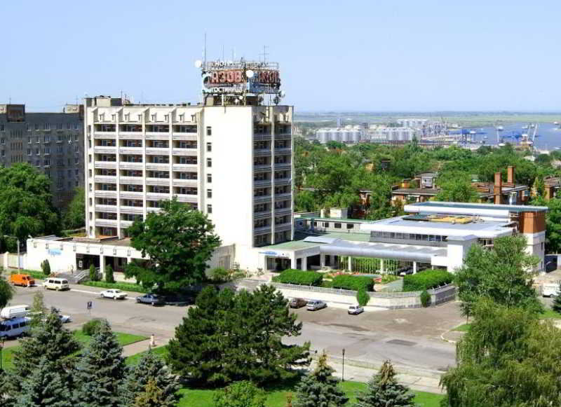 Hotel Azov