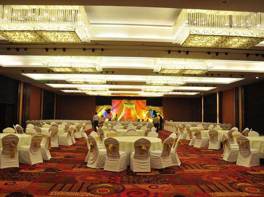 Hotel Manasarovar The Fern 4