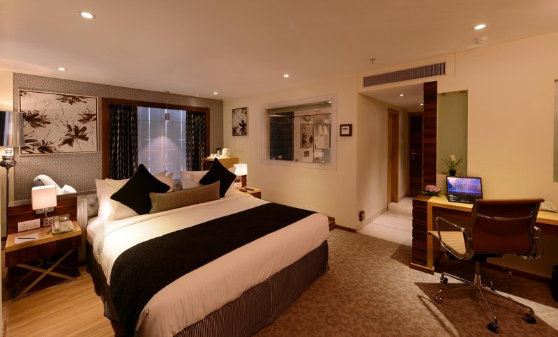 Hotel Tulip Inn Ahemadbad 13