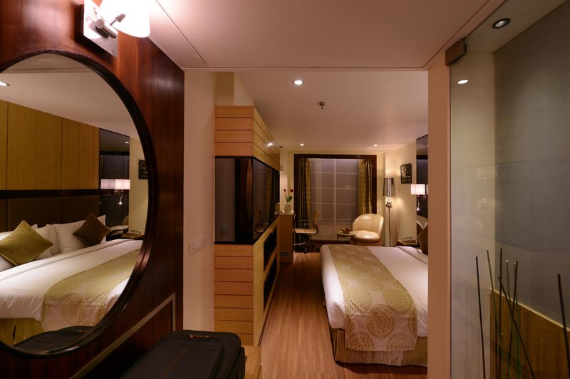 Hotel Tulip Inn Ahemadbad 16