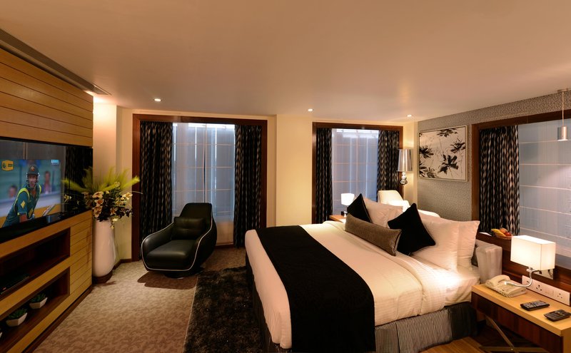 Hotel Tulip Inn Ahemadbad 17