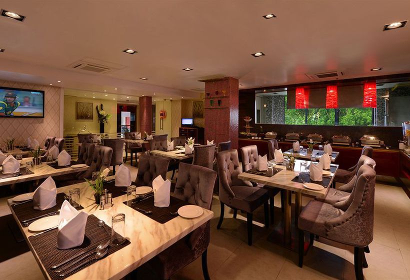 Hotel Tulip Inn Ahemadbad 6