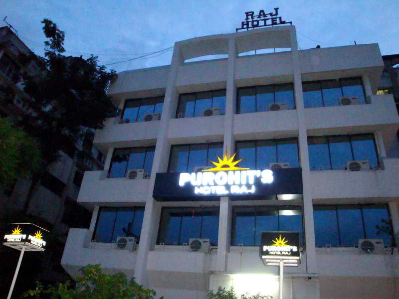 Purohit S Hotel Raj Surat Gujarat