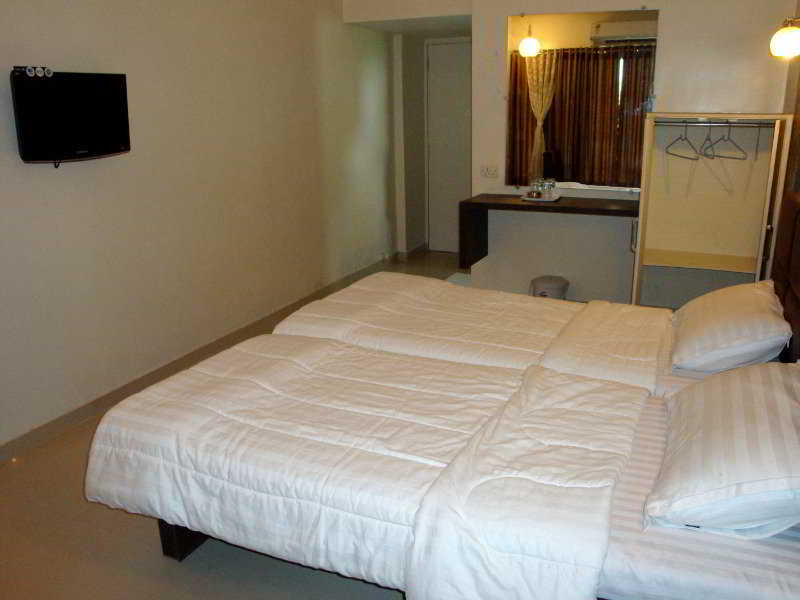 Purohit S Hotel Raj 7