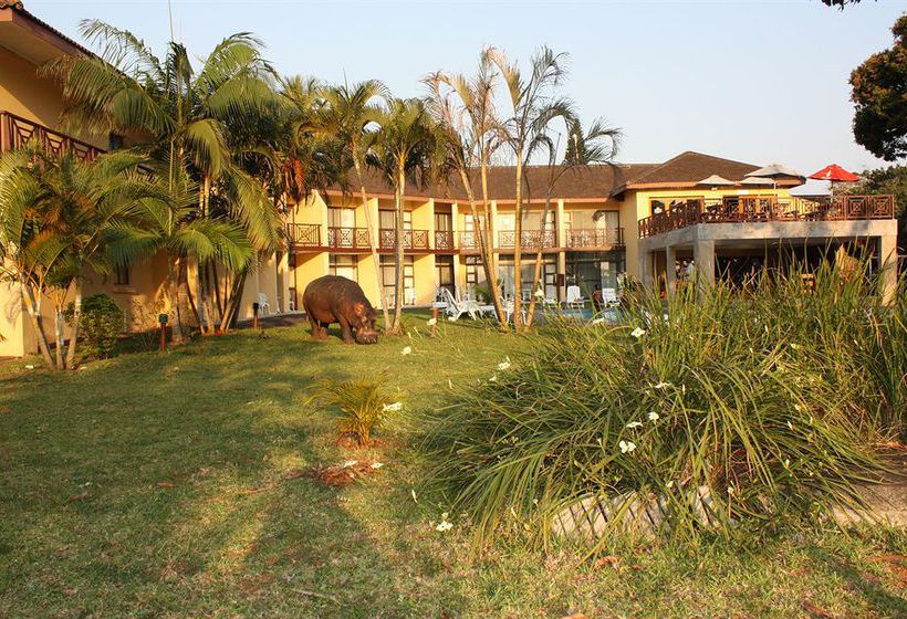Hotel Elephant Lake 11