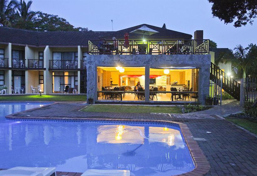 Hotel Elephant Lake 16