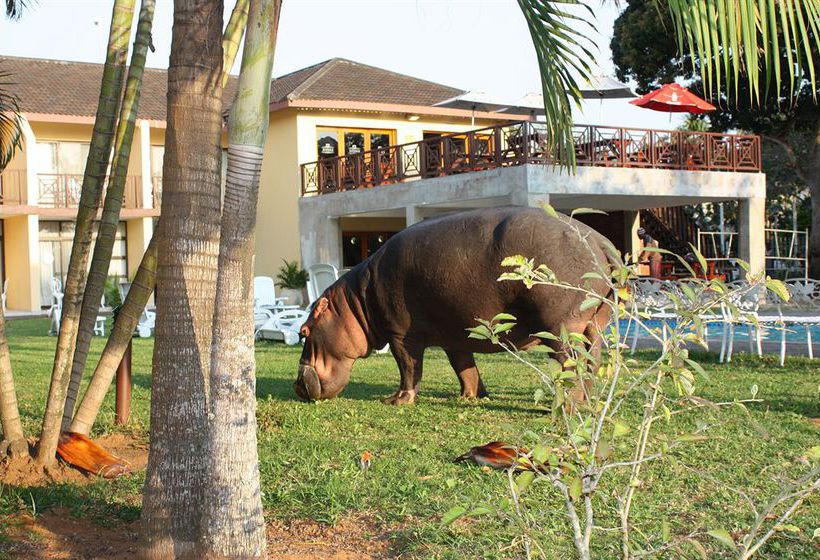 Hotel Elephant Lake 8