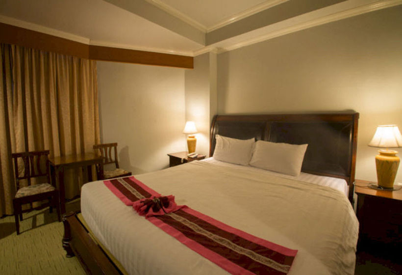 Thepnakorn Hotel Buri Ram 17