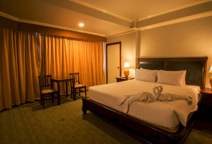 Thepnakorn Hotel Buri Ram 6