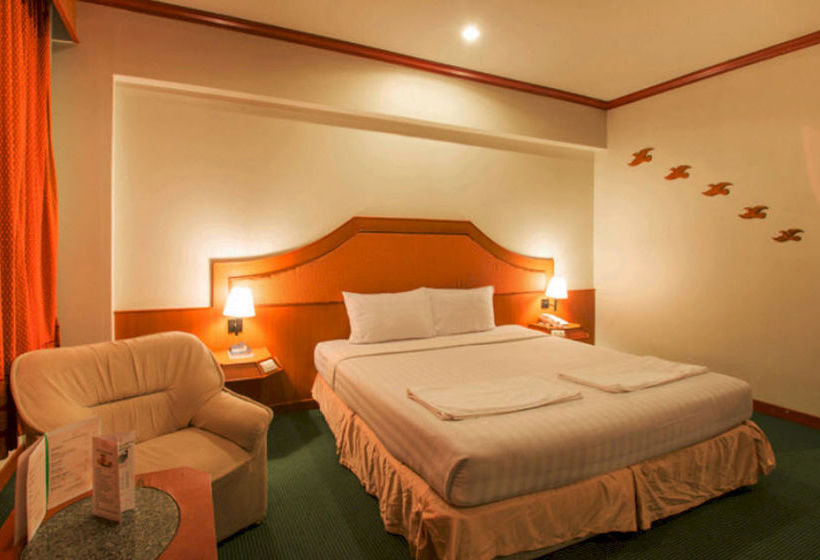 Thepnakorn Hotel Buri Ram 8
