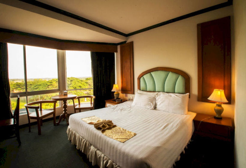 Thepnakorn Hotel Buri Ram 9