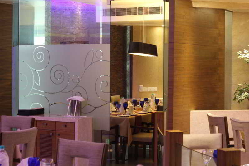 Hotel Ramada Navi Mumbai 2