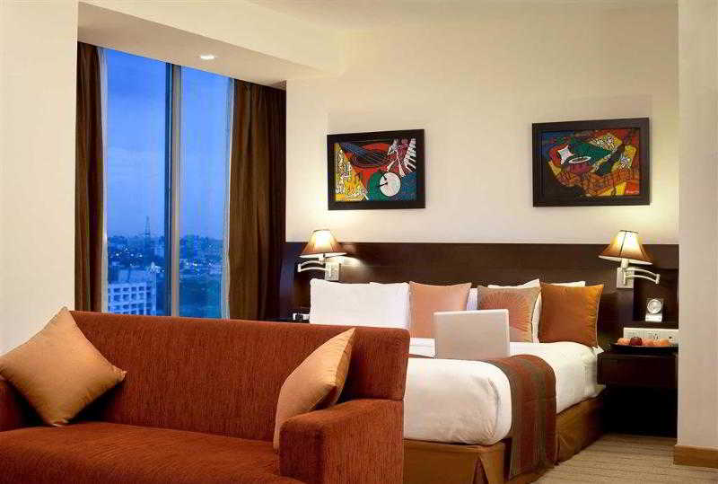 Novotel Hyderabad 14