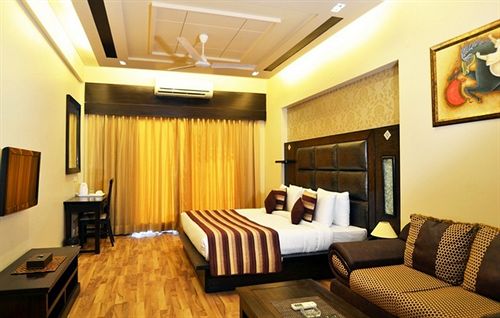 Residence Tavisha Villa 6