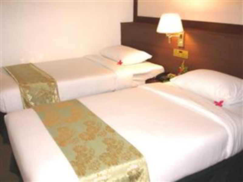 Hotel Chainat Thani 7