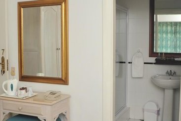 Hotel Sandbaai Country House 2