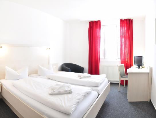 Hotel Ferdinand Berlin 1