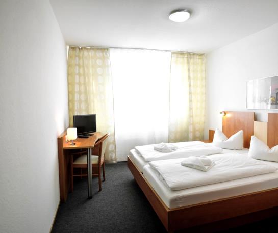 Hotel Ferdinand Berlin 12