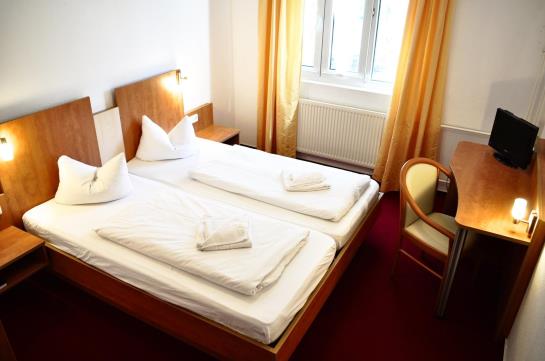 Hotel Ferdinand Berlin 8