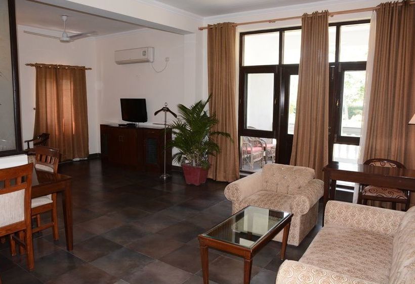 Hotel Naturoville Vedic Retreat 8