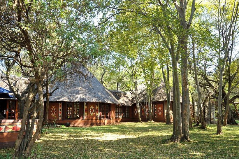 Lesedi African Lodge & Cultural Village 15