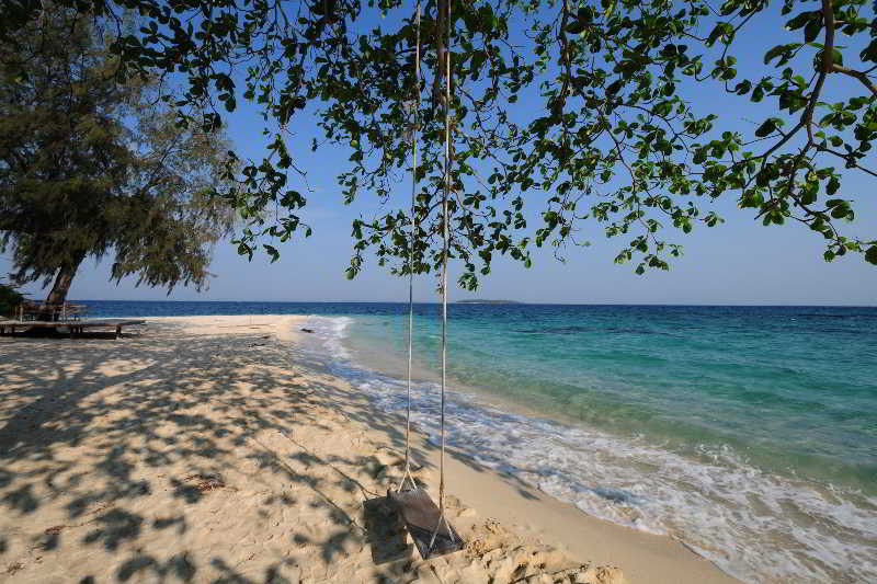 Koh Munnork Private Island Resort 13
