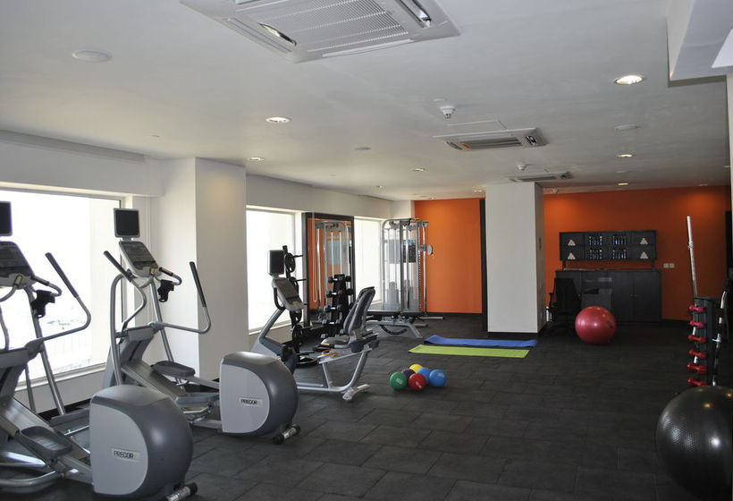 Hotel Hilton Garden Inn Gurgaon Baani Square 10