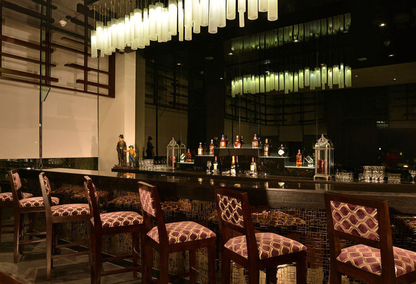 Hotel Hilton Garden Inn Gurgaon Baani Square 5