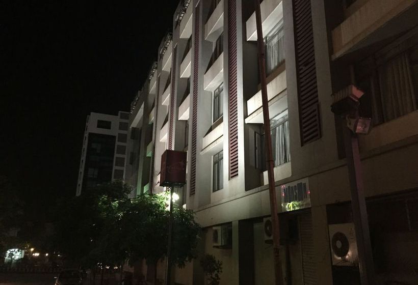 Hotel Platinum Residency 13