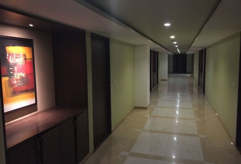 Hotel Platinum Residency 14