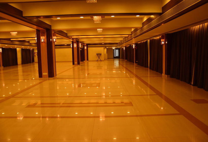 Hotel Platinum Residency 16