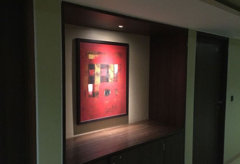 Hotel Platinum Residency 17