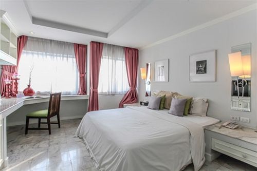 Hotel At Pingnakorn 14